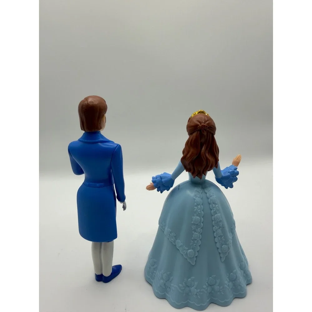 Disney Sofia the First Figure Set King Roland Queen Miranda Sofia Amber 4pc
